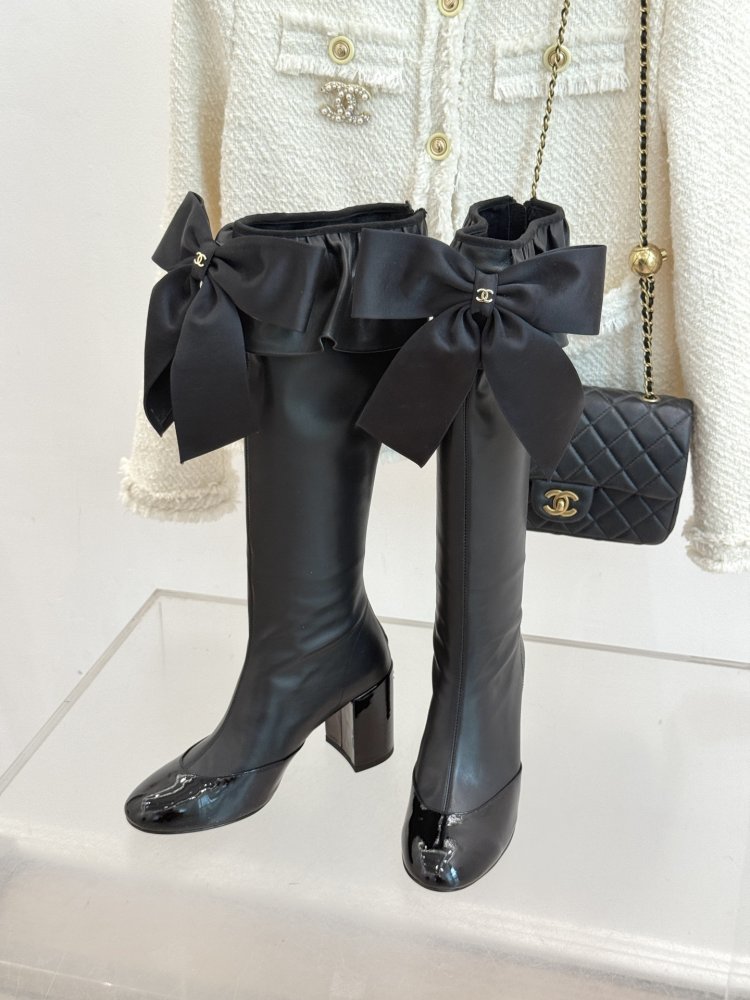 Сапоги женские фото 2