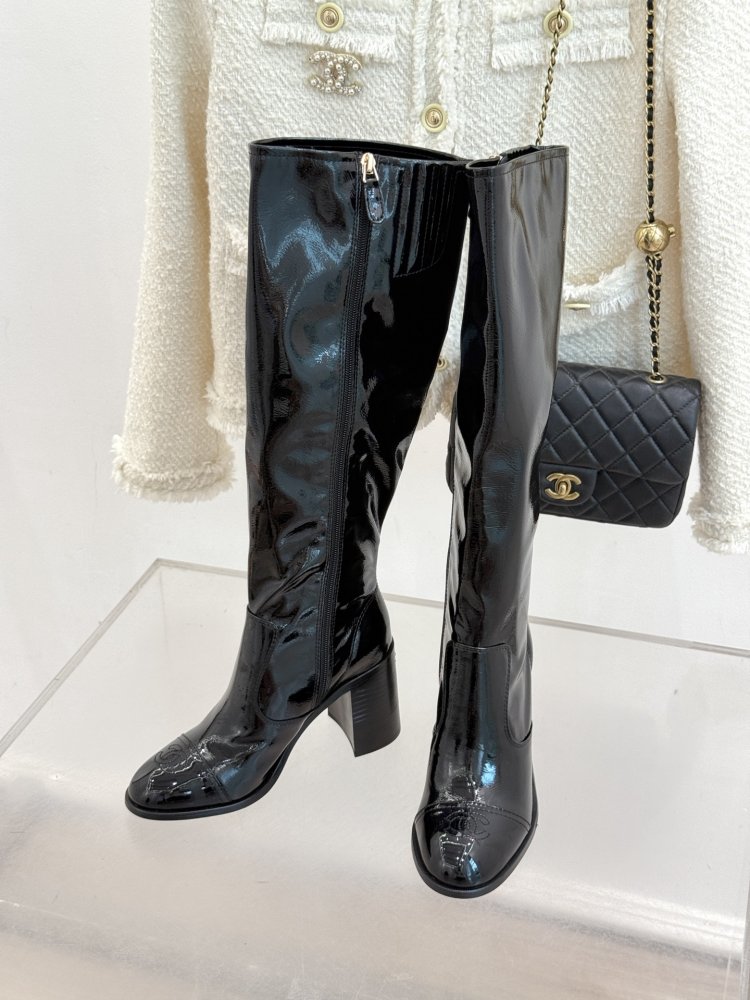 Сапоги женские фото 2