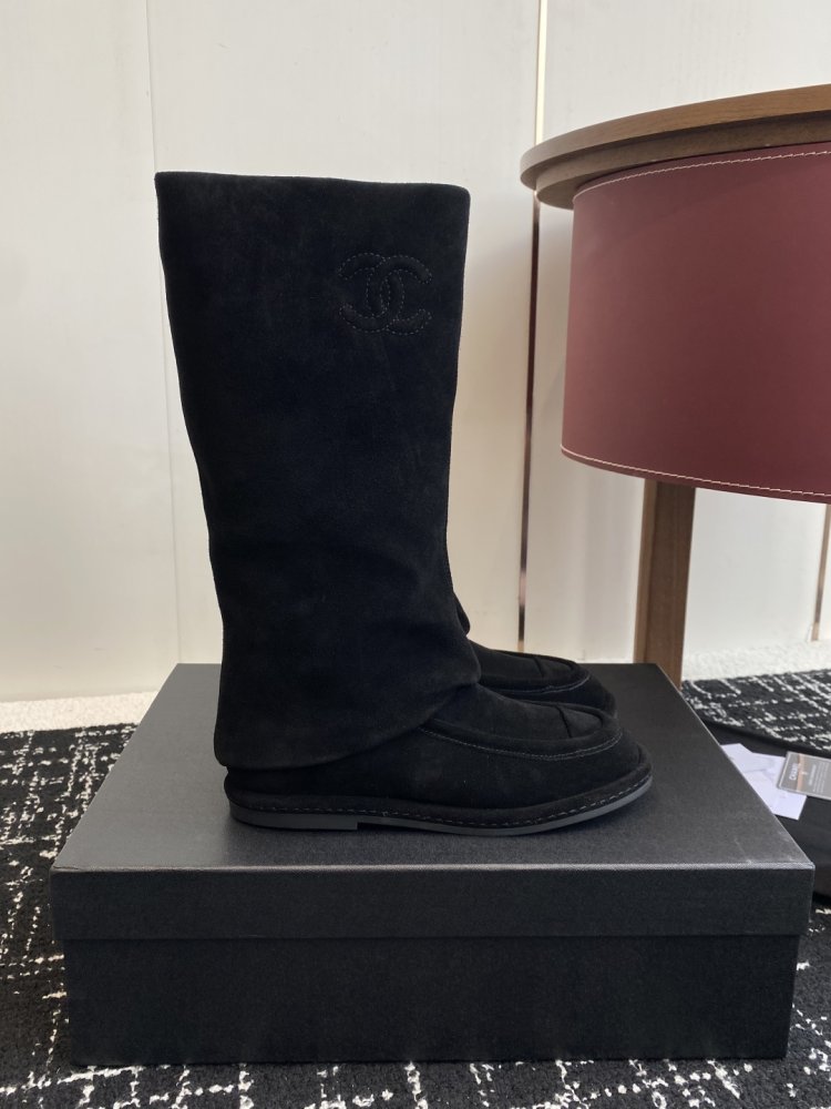 Сапоги женские фото 2