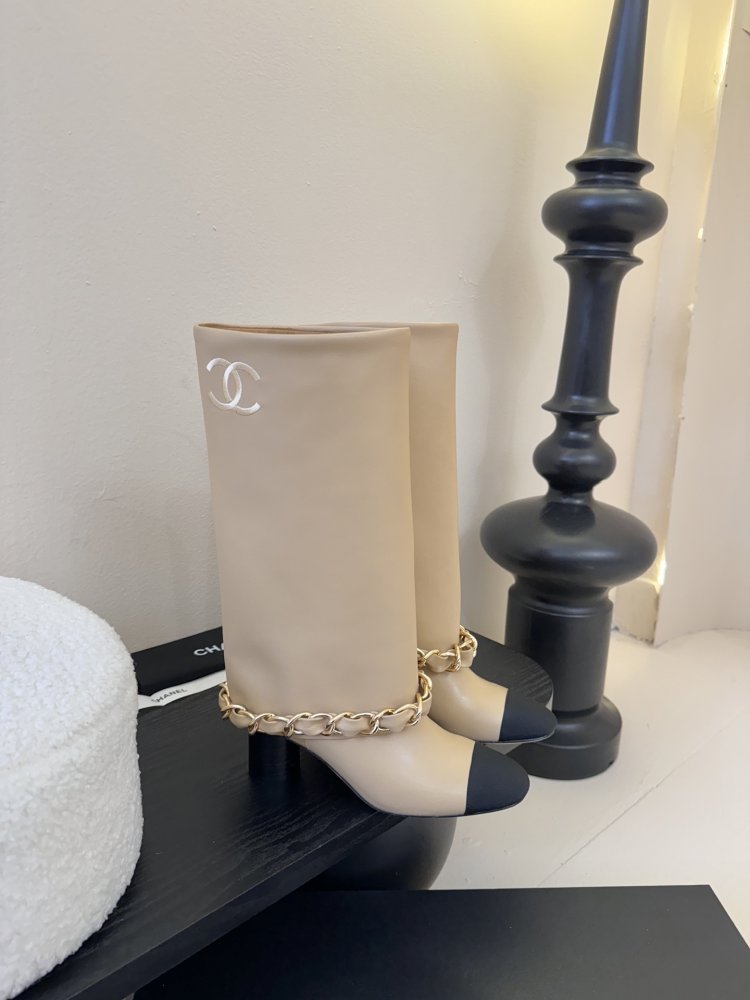 Сапоги женские фото 2