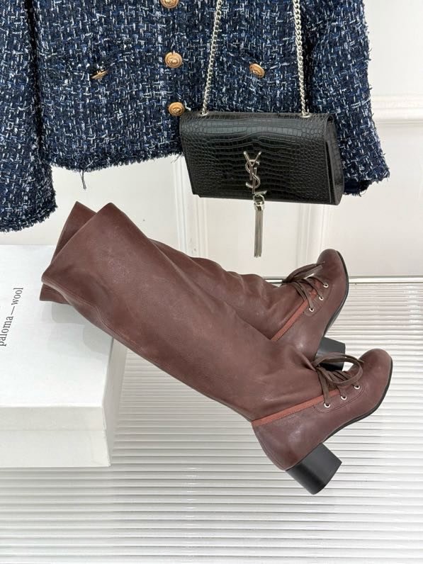 Сапоги женские фото 2