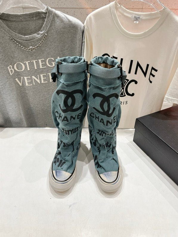 Boots women's фото 2