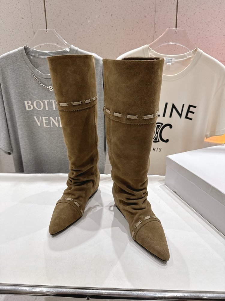 Чоботи жіночі фото 2