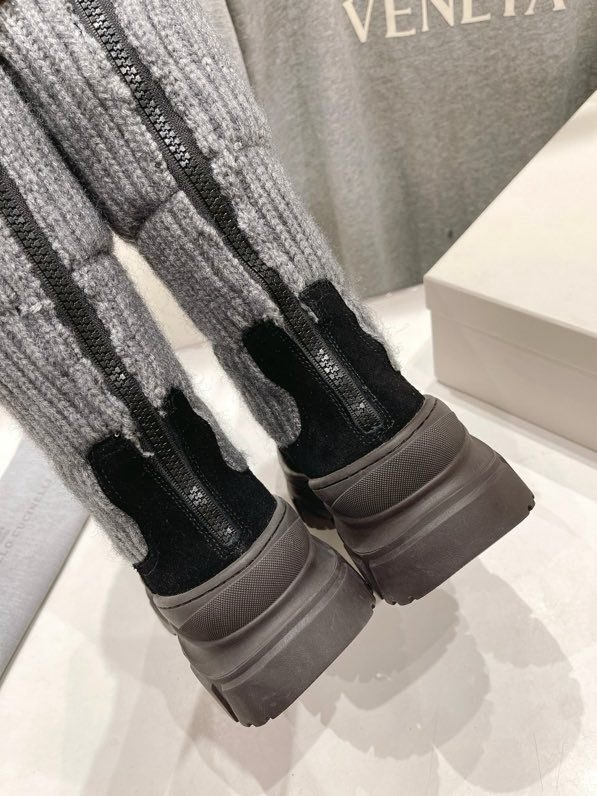 Сапоги женские фото 2