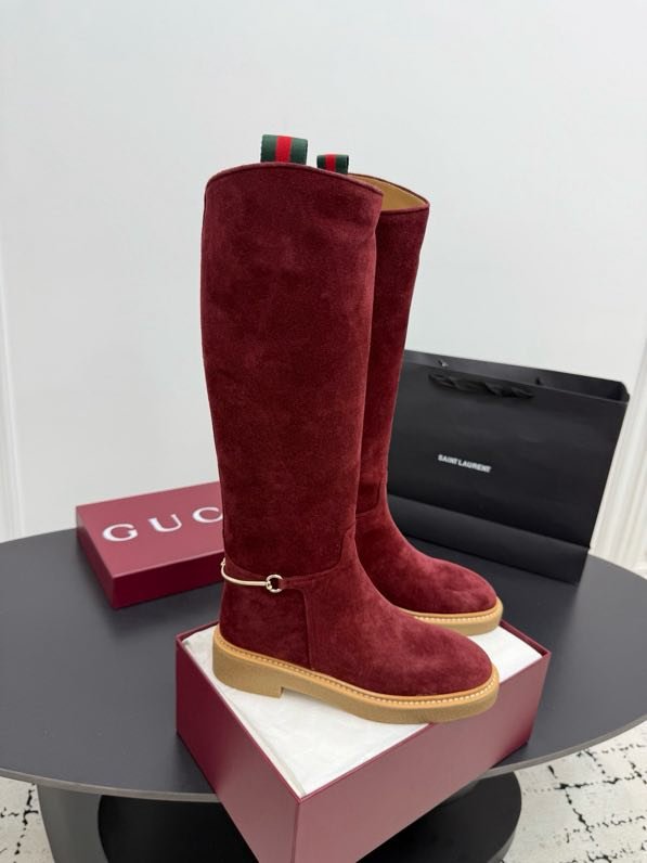 Сапоги женские фото 2