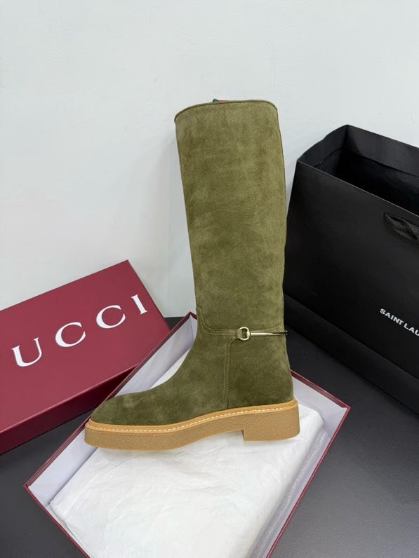 Чоботи жіночі фото 2