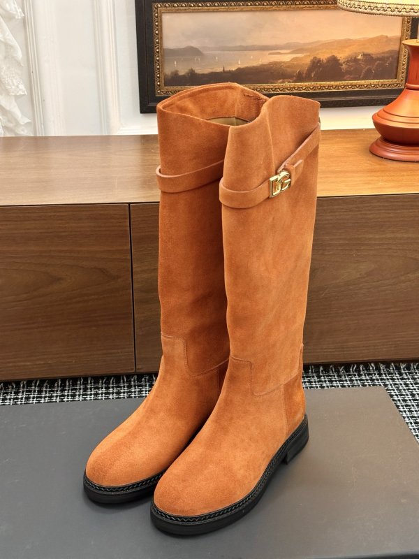 Сапоги женские фото 2