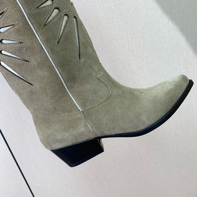 Чоботи жіночі фото 3