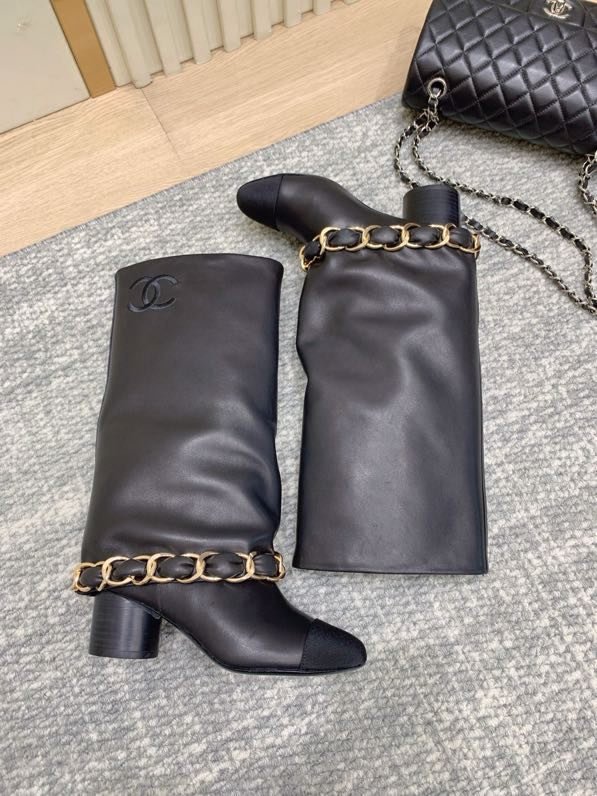 Сапоги женские фото 3