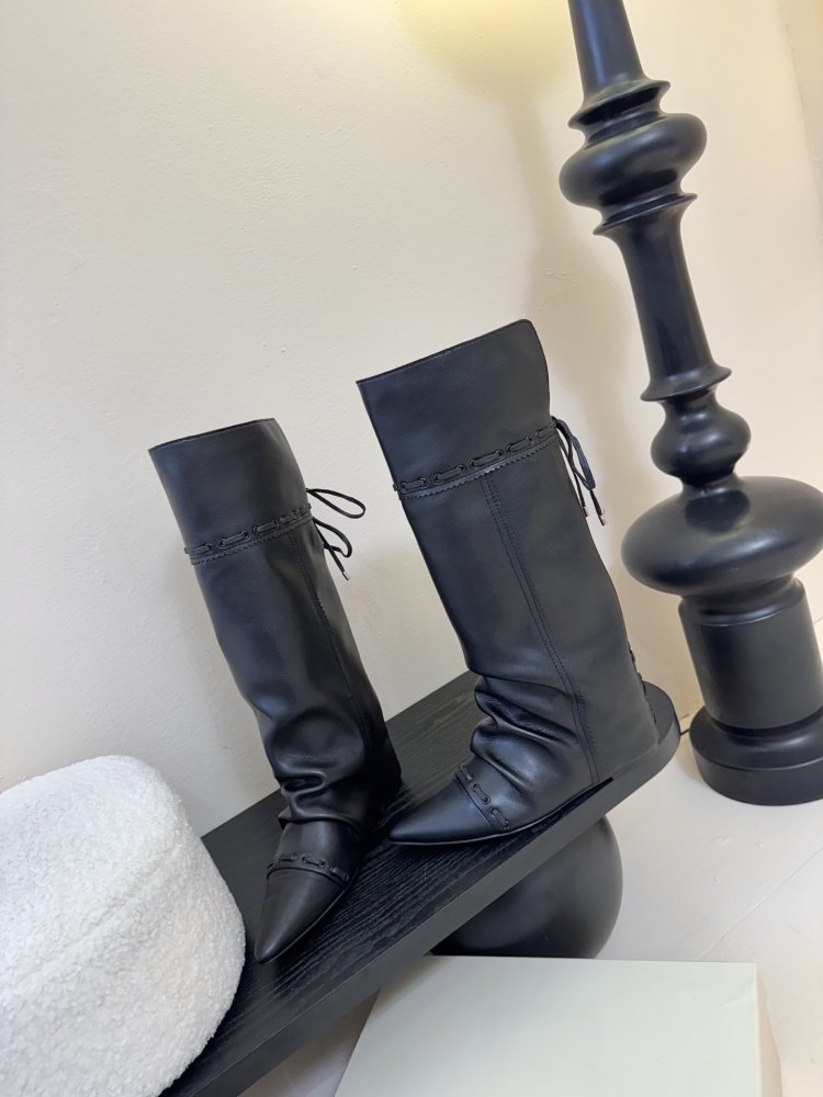 Сапоги женские фото 3