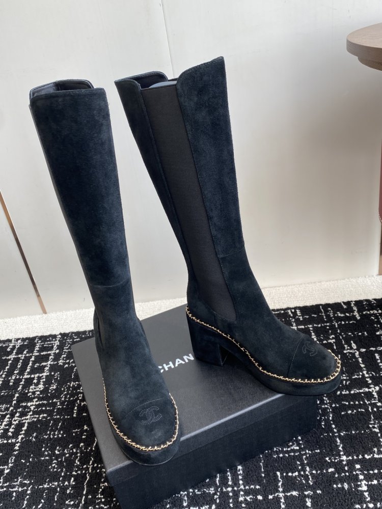 Чоботи жіночі фото 3