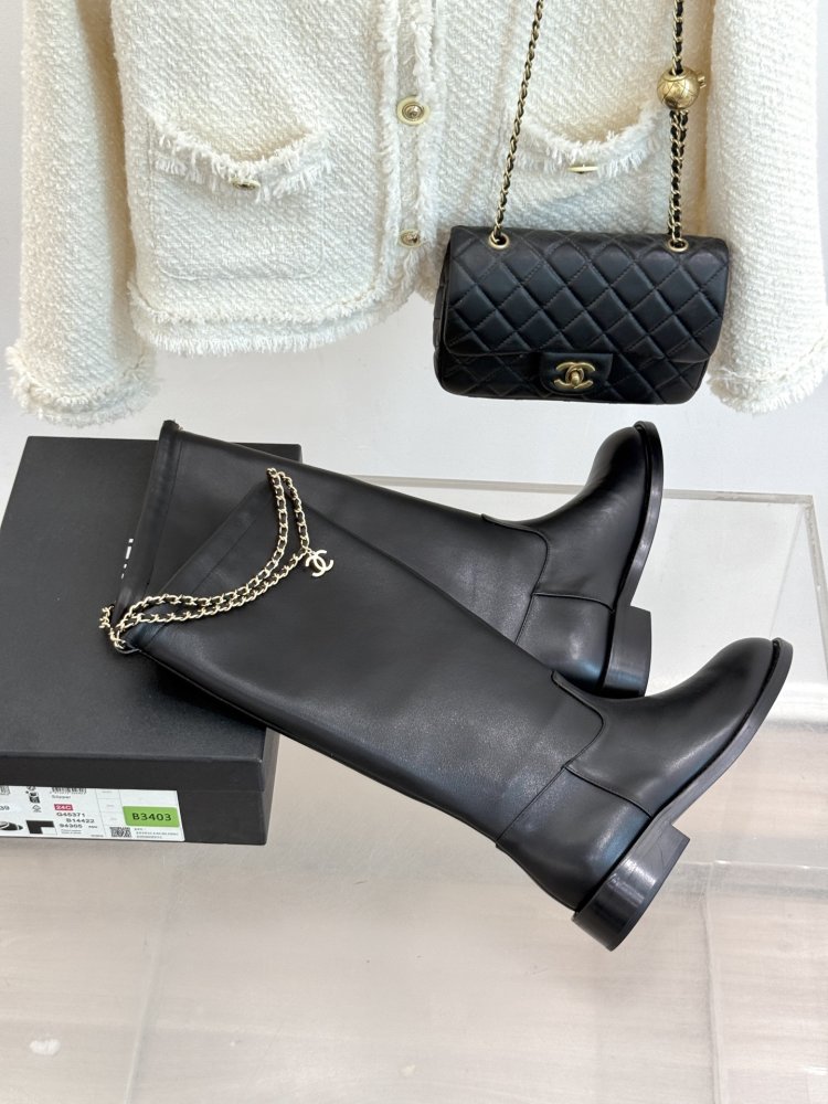 Boots women's фото 3