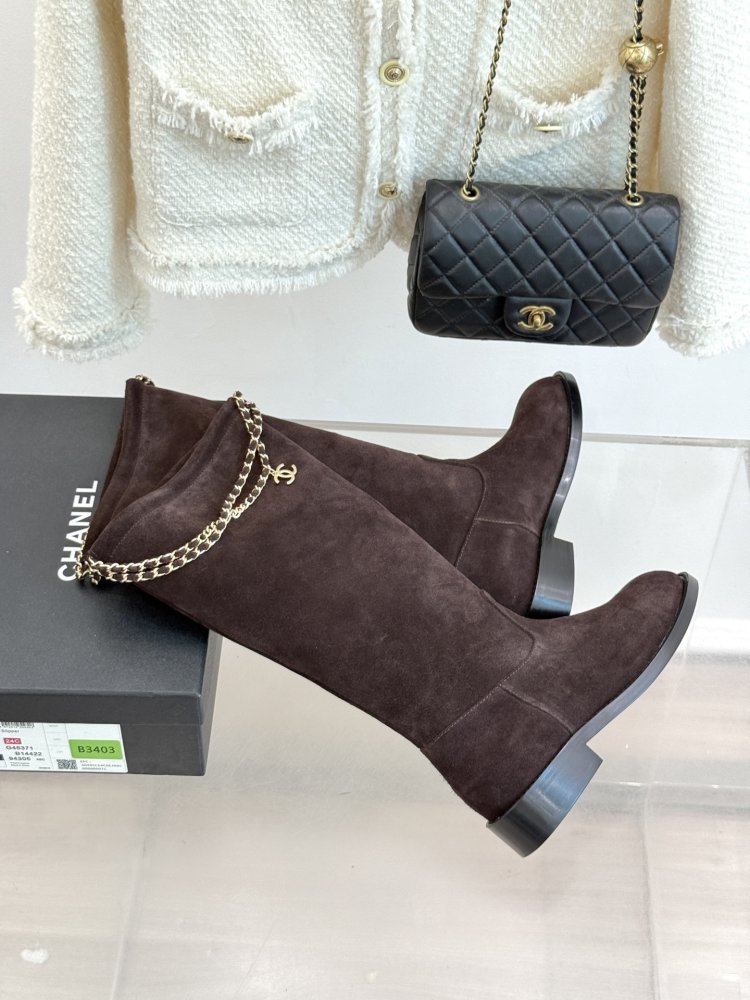 Чоботи жіночі фото 3