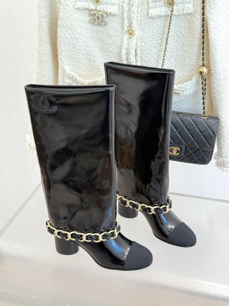 Чоботи жіночі фото 3