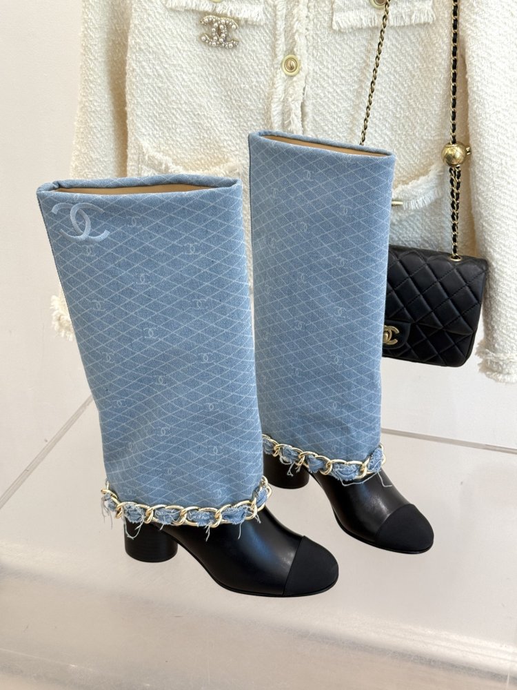 Чоботи жіночі фото 3