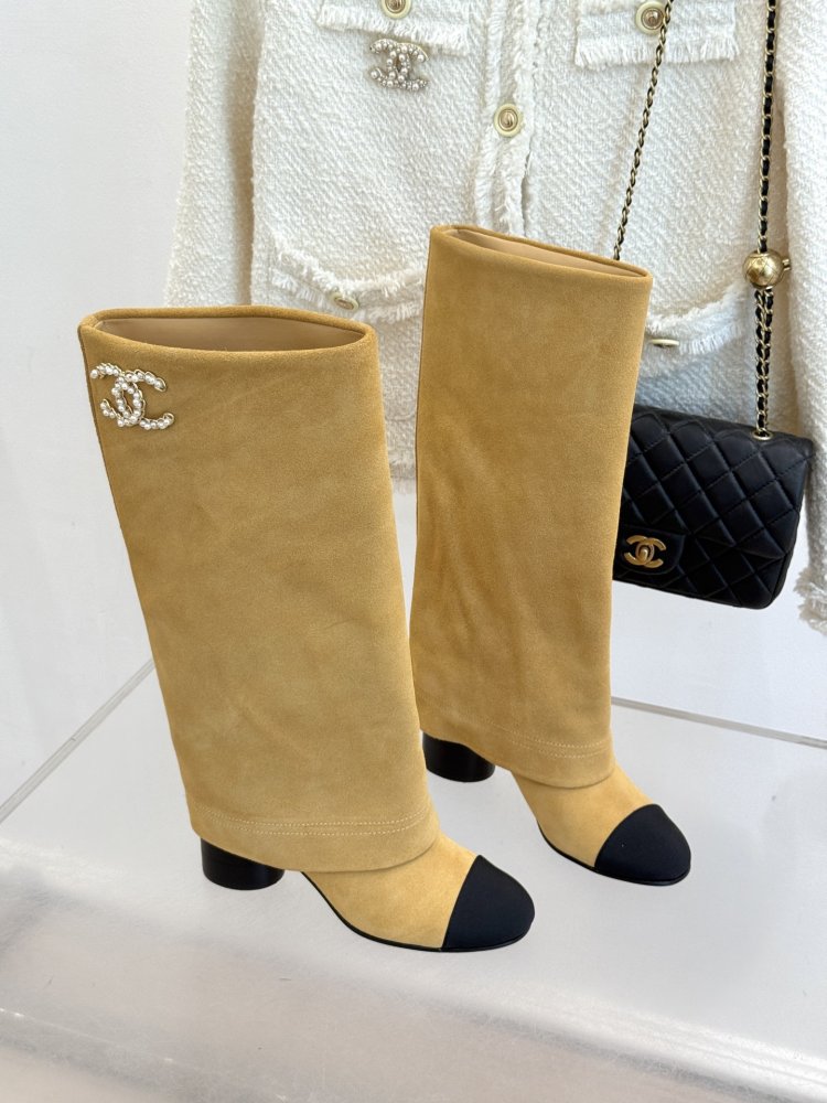 Сапоги женские фото 3