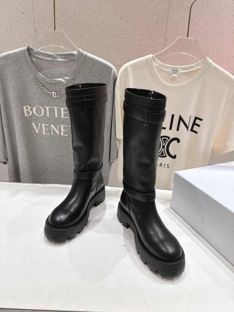 Чоботи жіночі фото 3