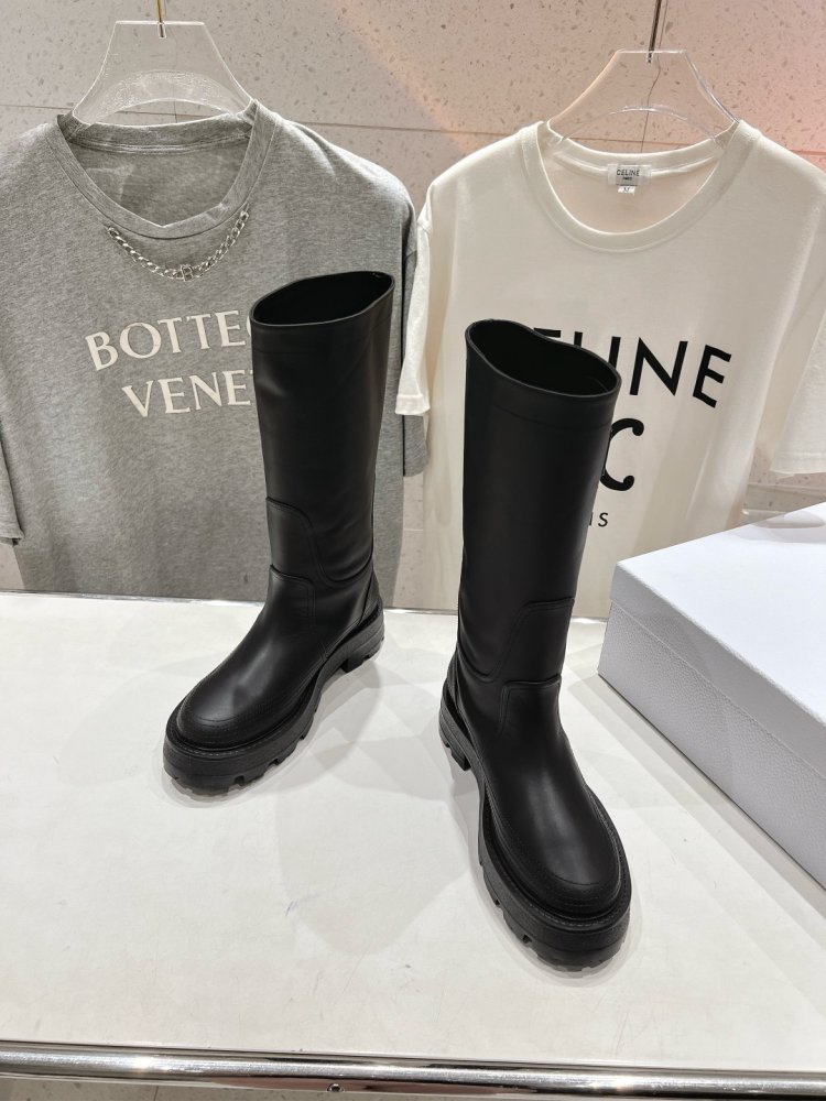 Чоботи жіночі фото 3