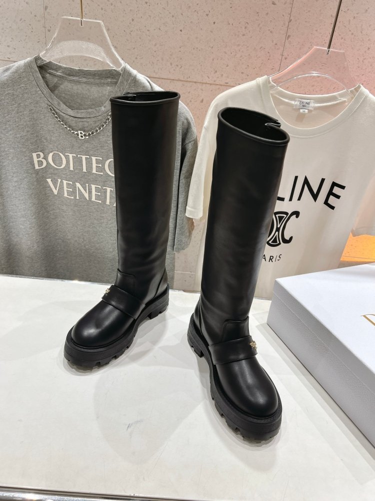 Boots women's фото 3