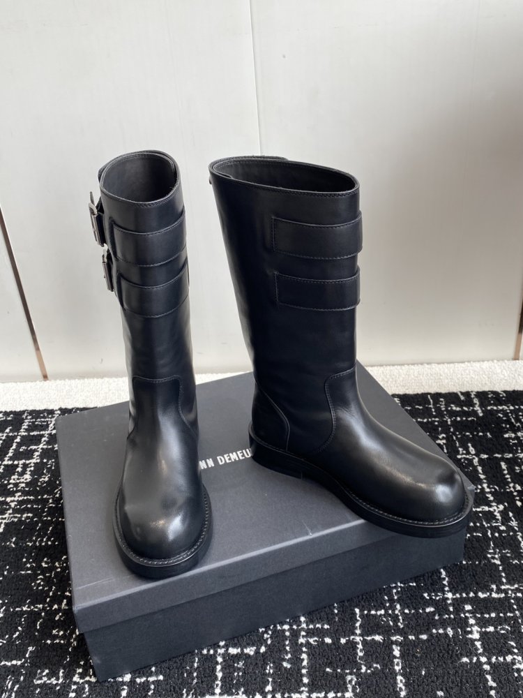 Сапоги женские фото 3