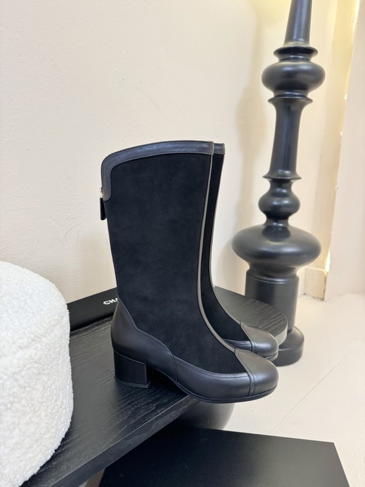 Чоботи жіночі фото 3