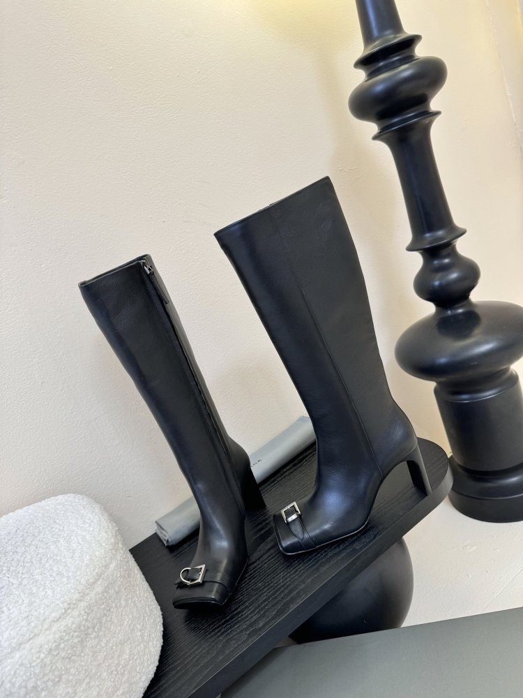 Чоботи жіночі фото 3