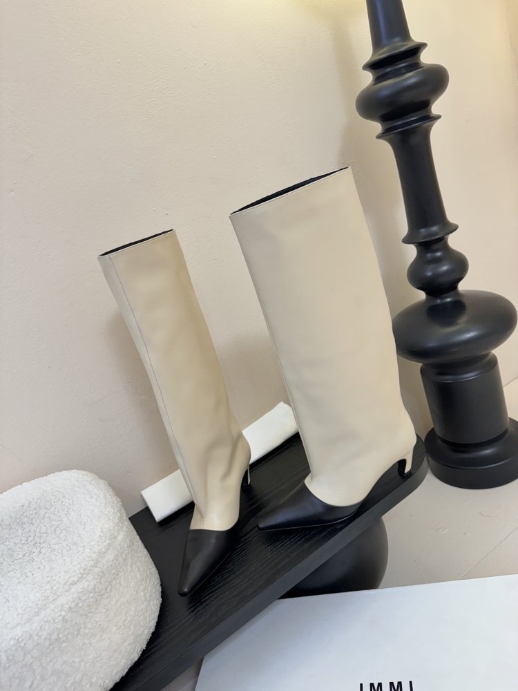 Чоботи жіночі фото 3