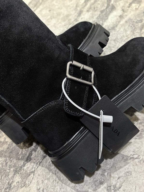 Сапоги женские фото 3