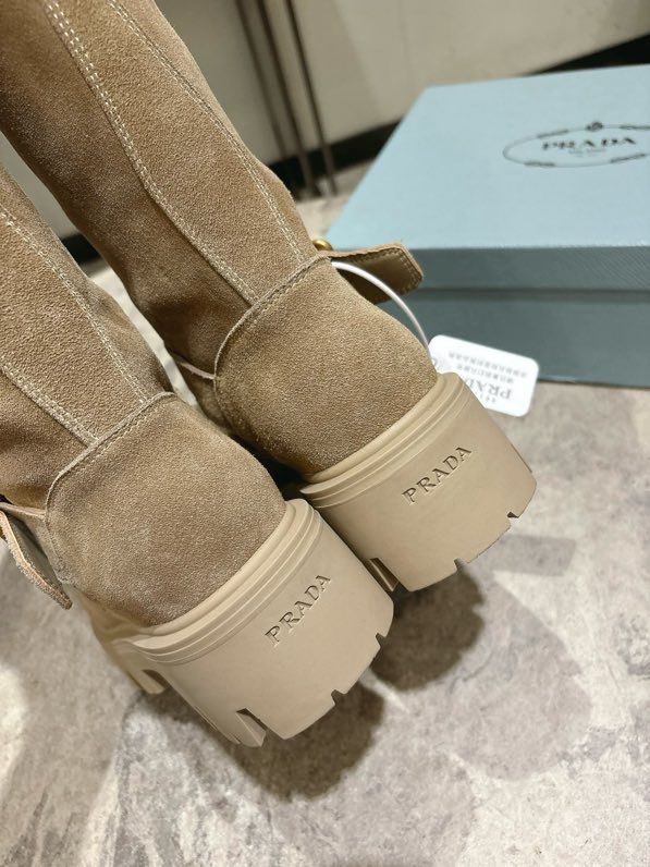 Сапоги женские фото 3