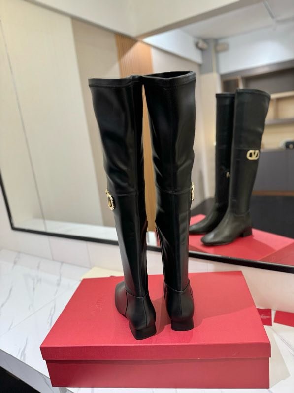 Сапоги женские фото 3