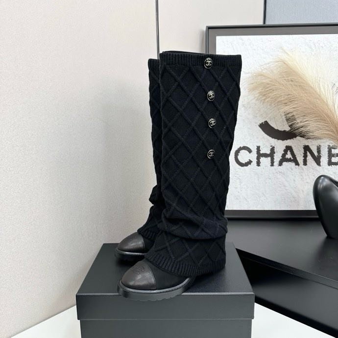 Сапоги женские фото 3