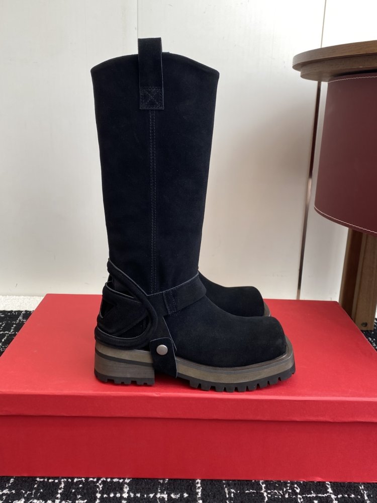 Чоботи жіночі фото 3