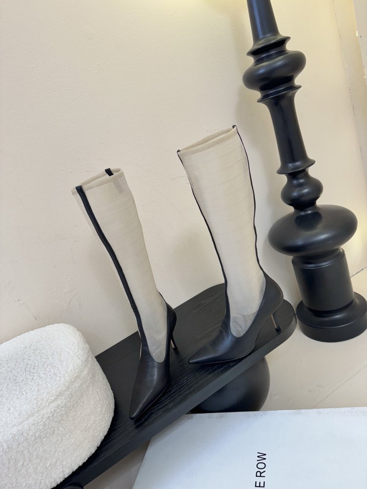 Сапоги женские фото 3