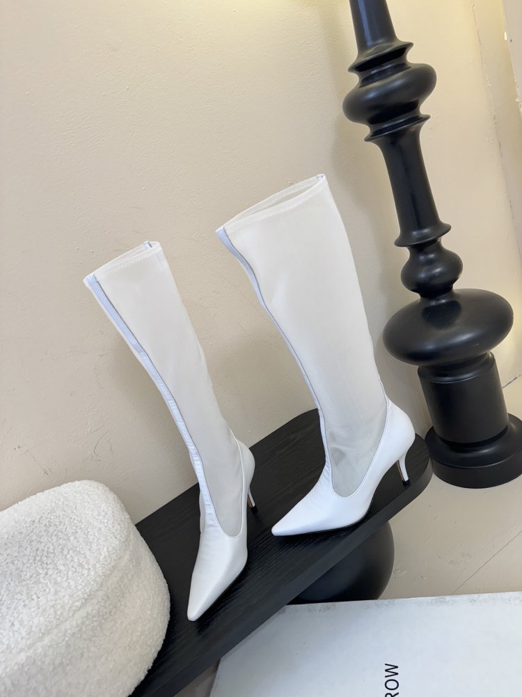 Сапоги женские фото 3