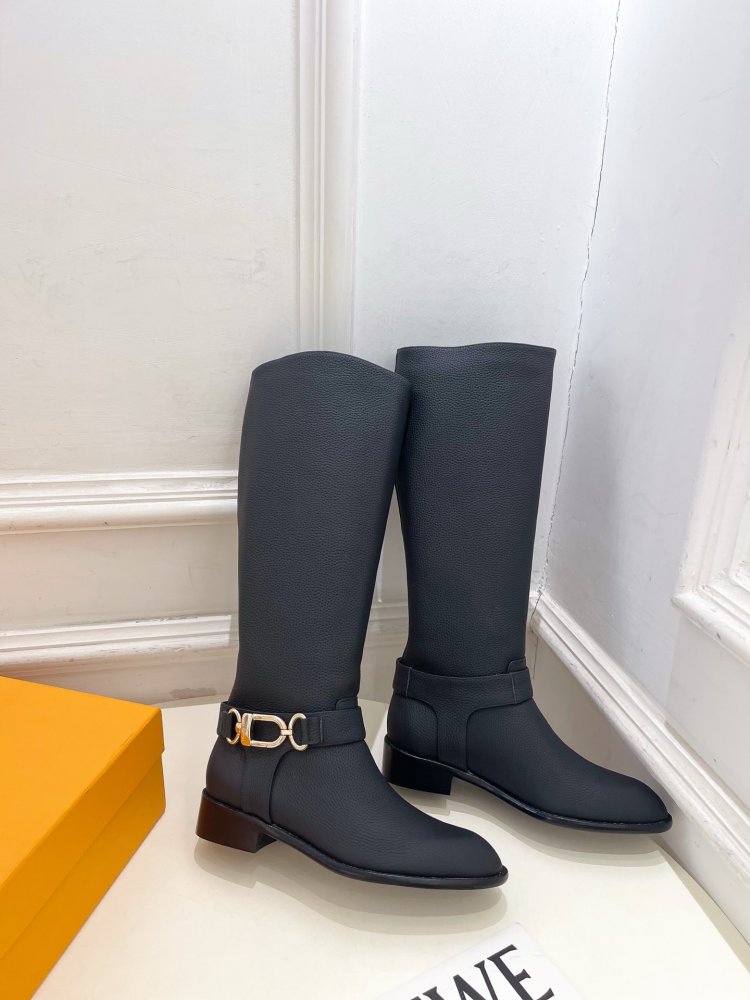 Boots women's фото 3