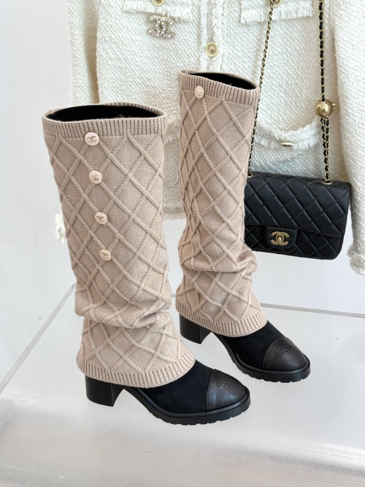 Сапоги женские фото 3