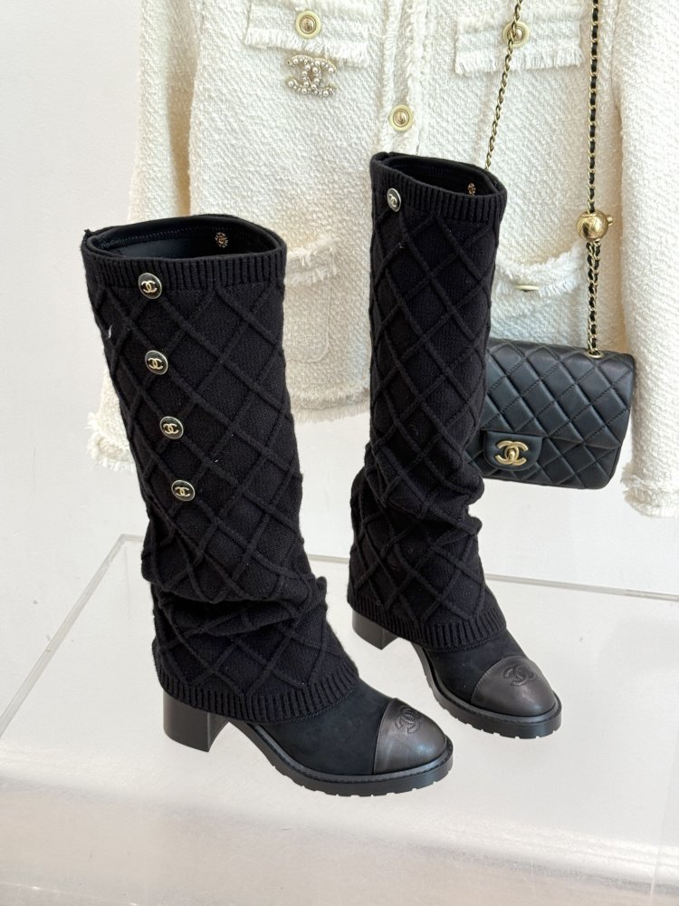 Сапоги женские фото 3