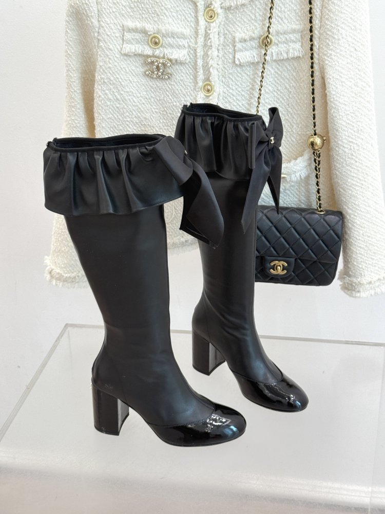 Сапоги женские фото 3