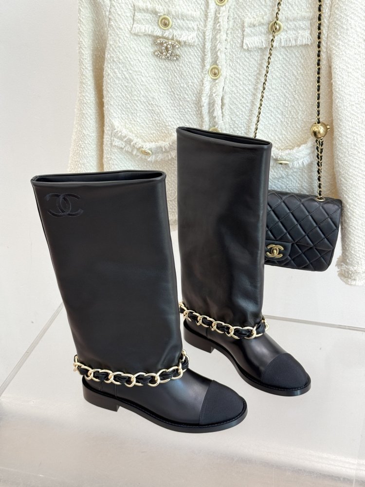 Сапоги женские фото 3