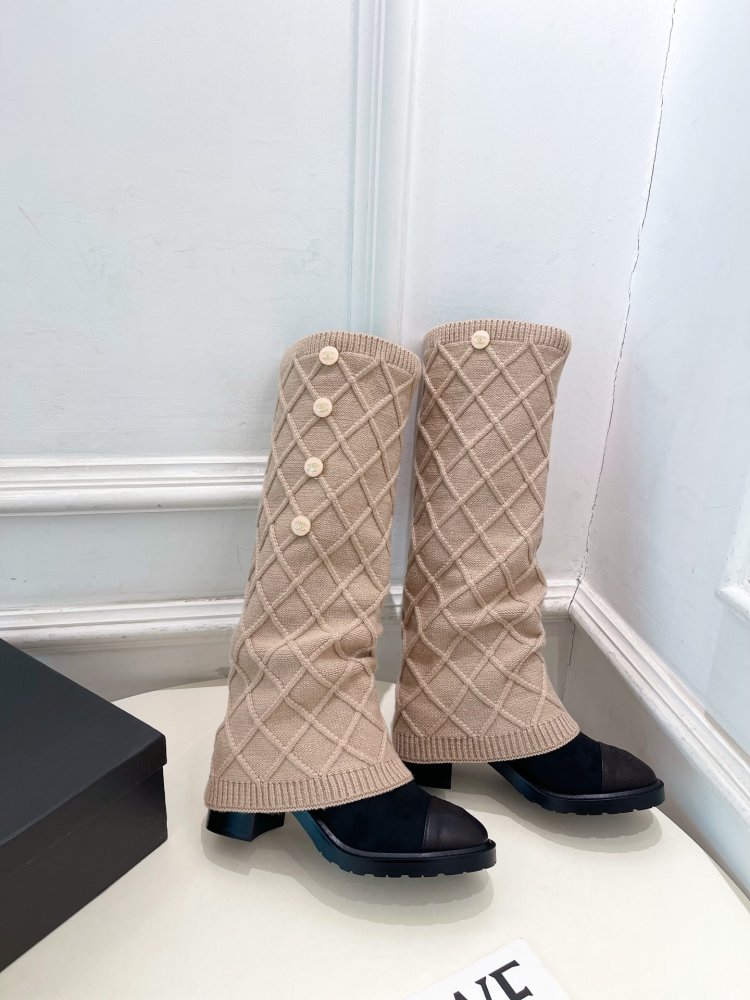 Сапоги женские фото 3