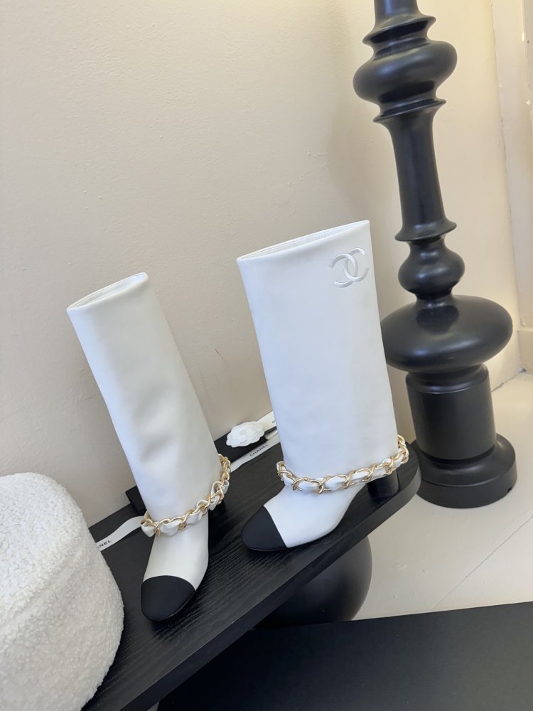 Сапоги женские фото 3