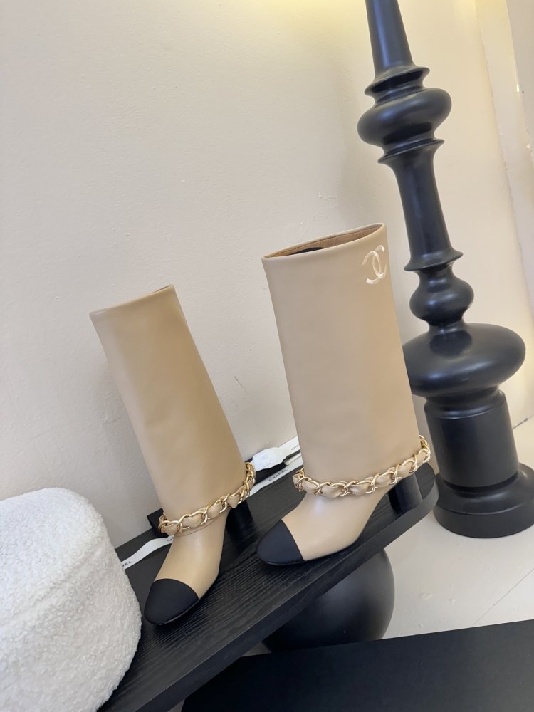 Сапоги женские фото 3