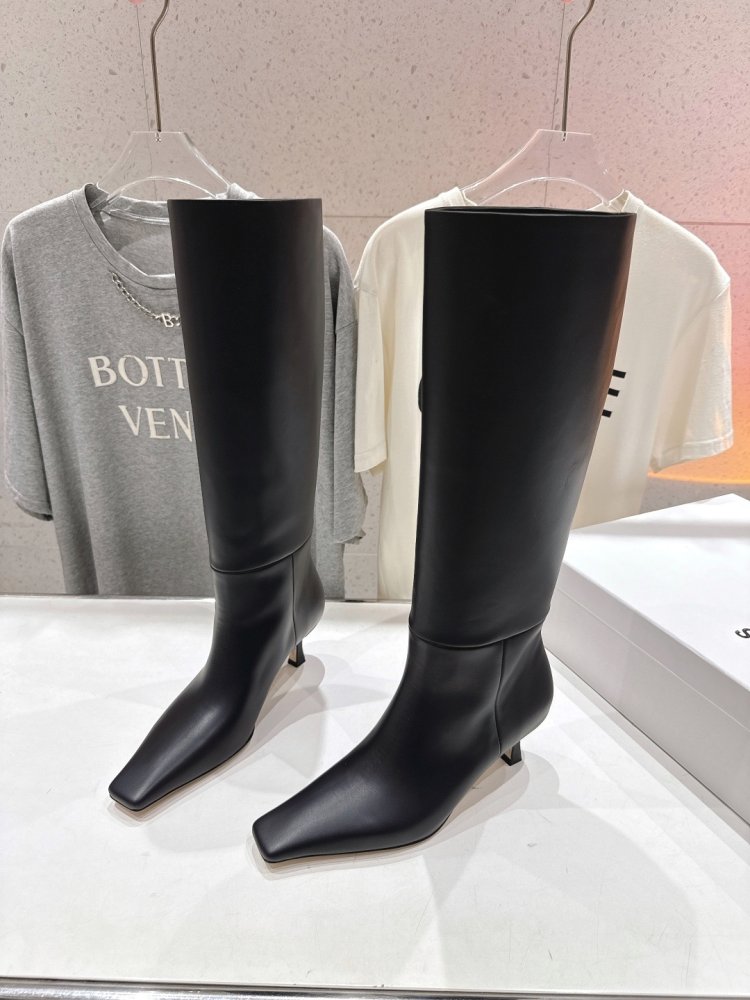 Boots women's фото 3