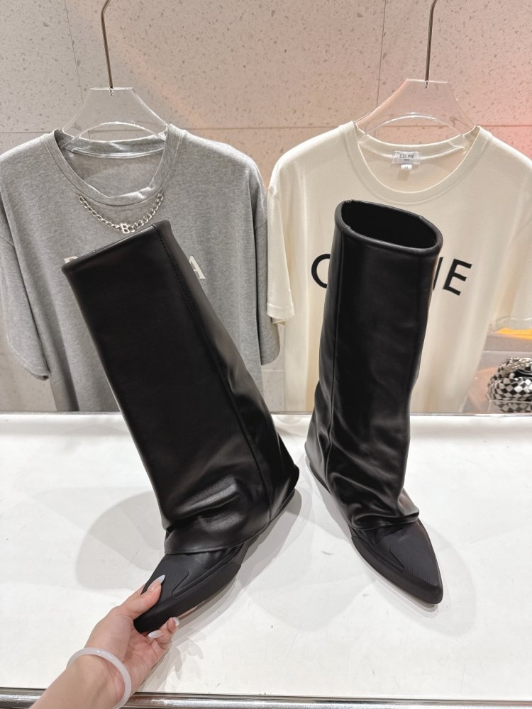 Чоботи жіночі фото 3