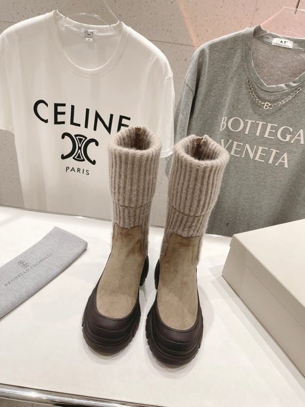 Boots women's фото 3