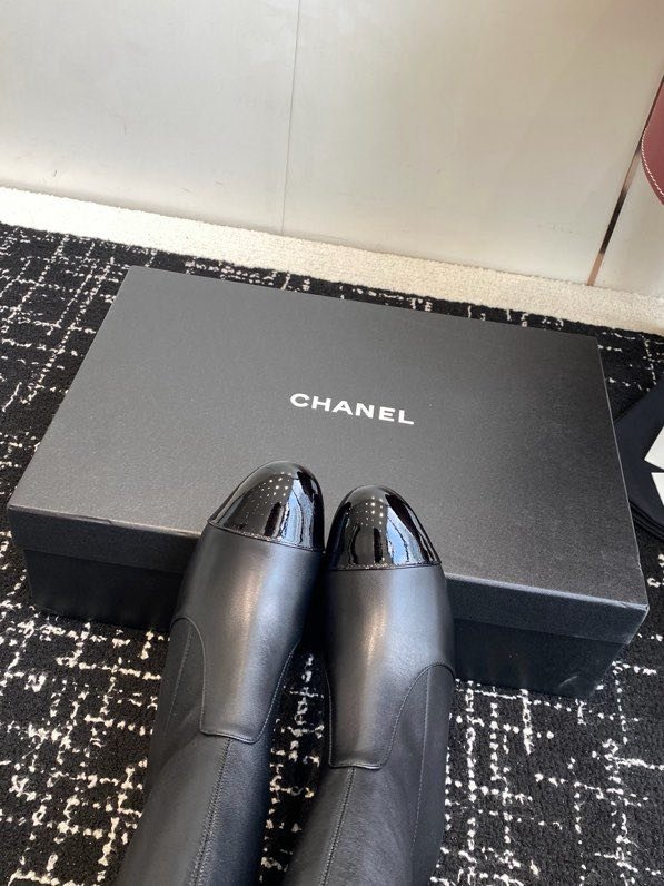 Сапоги женские фото 3