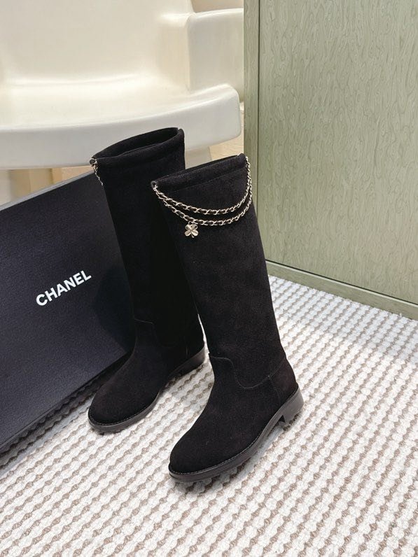 Сапоги женские фото 3