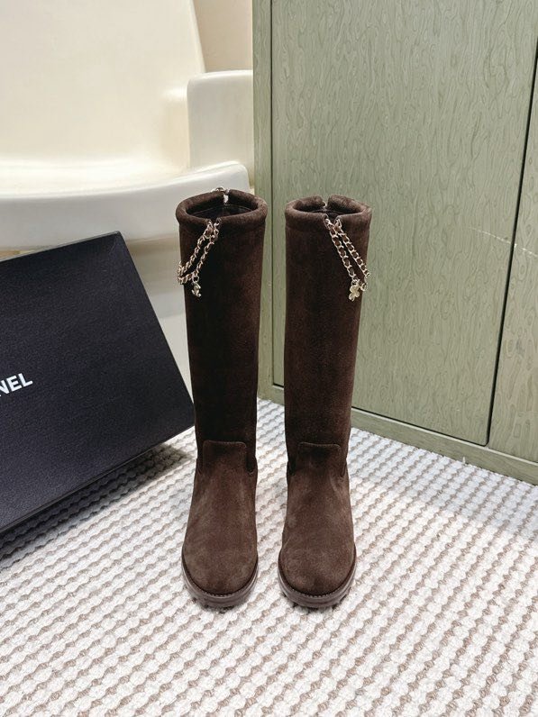 Сапоги женские фото 3