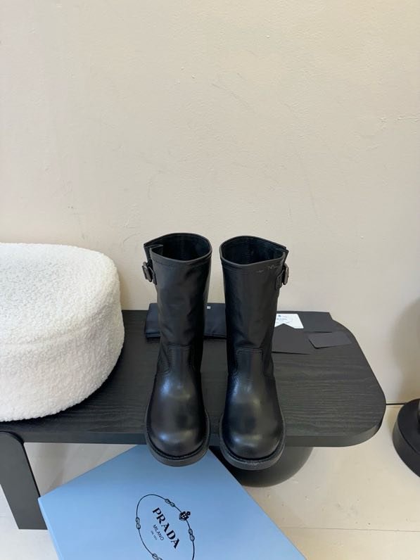 Boots women's фото 4