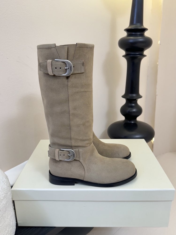 Сапоги женские фото 4